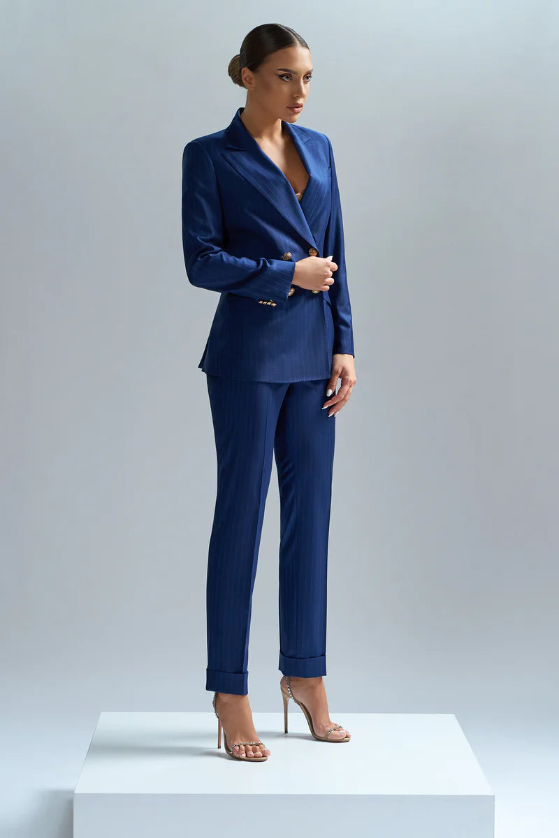 11 Effortless Ways To Achieve An Iconic Silhouette With The Most Luxurious Women's Suit