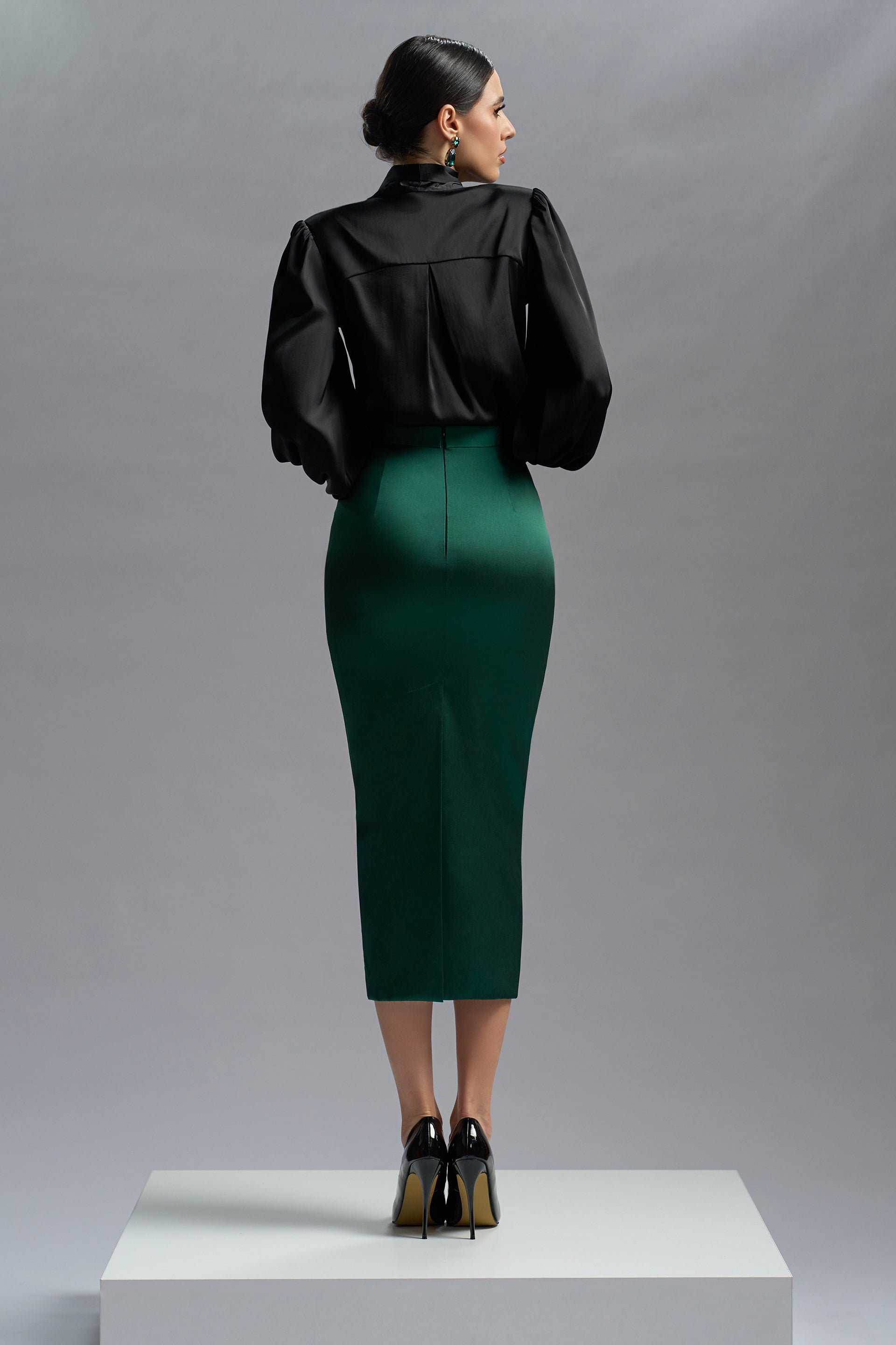 Skirt made of Italian elastic taffeta Seductive CA44