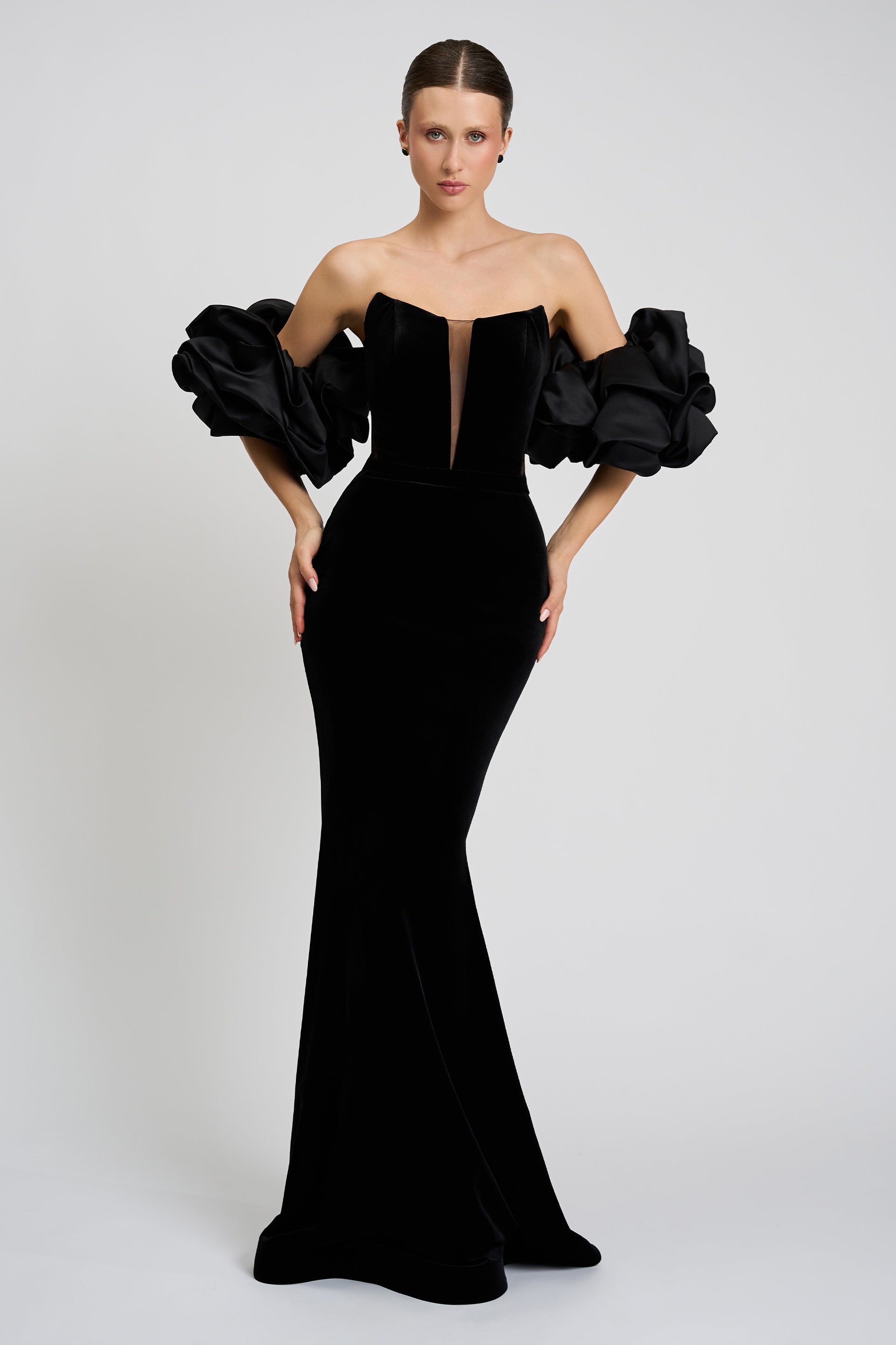 Evening dress made of velvet and lace Romy CA89