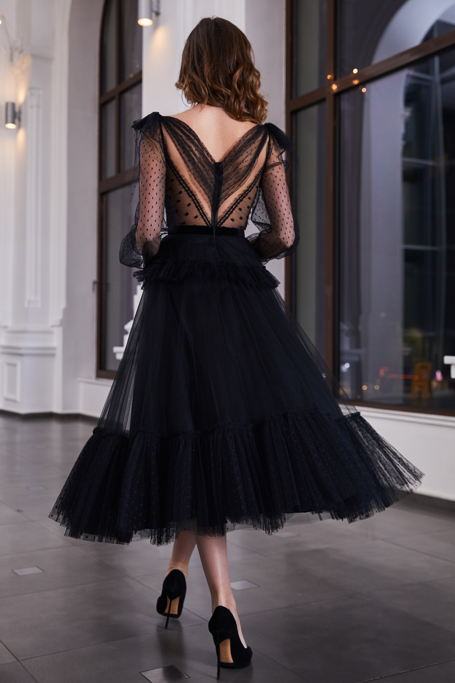 French Chantilly lace and Italian 100% polyamide tulle, cocktail dress SKA935